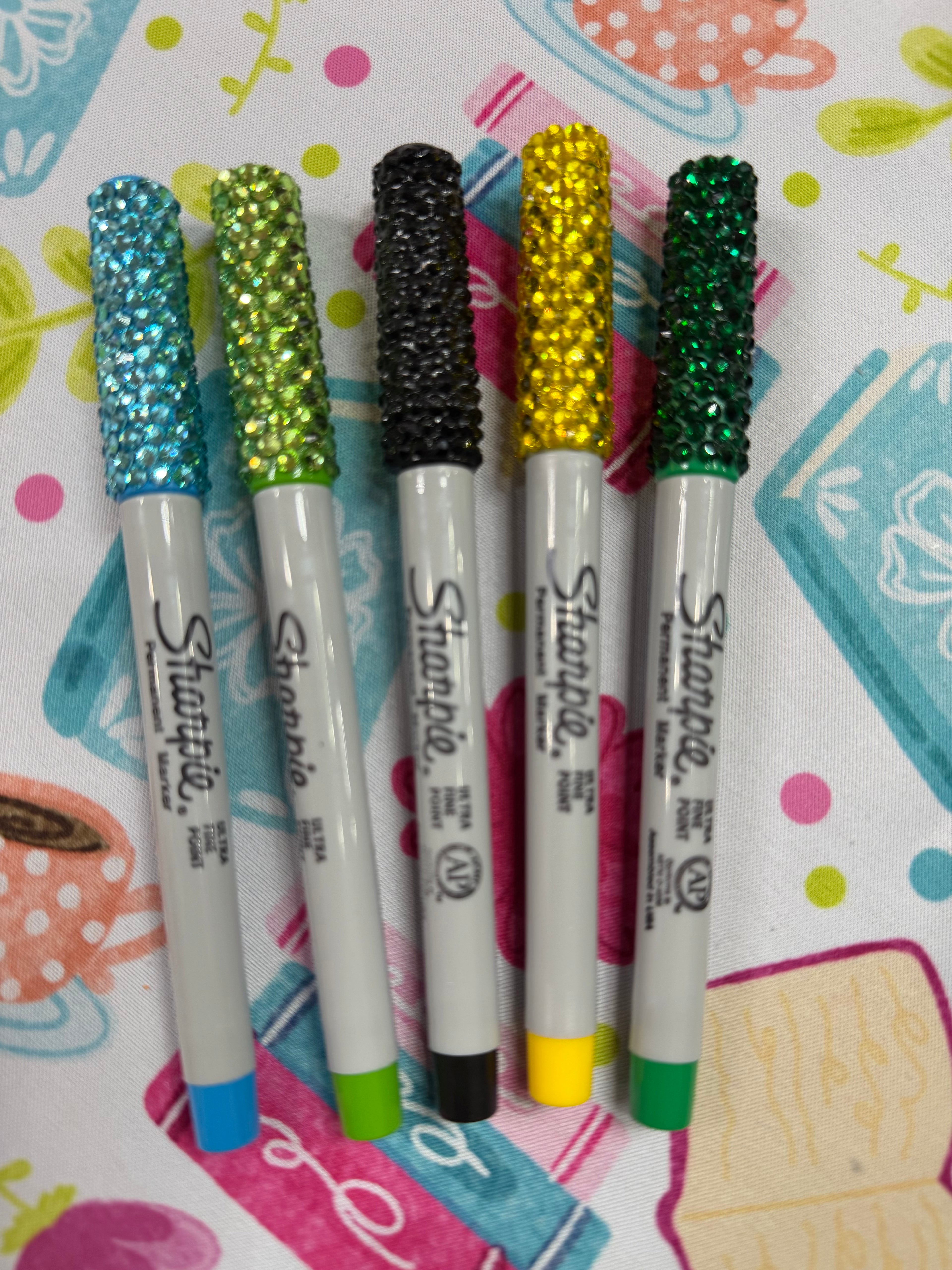 Ultra fine point sharpie permanent marker (This is not a set) Buy separate