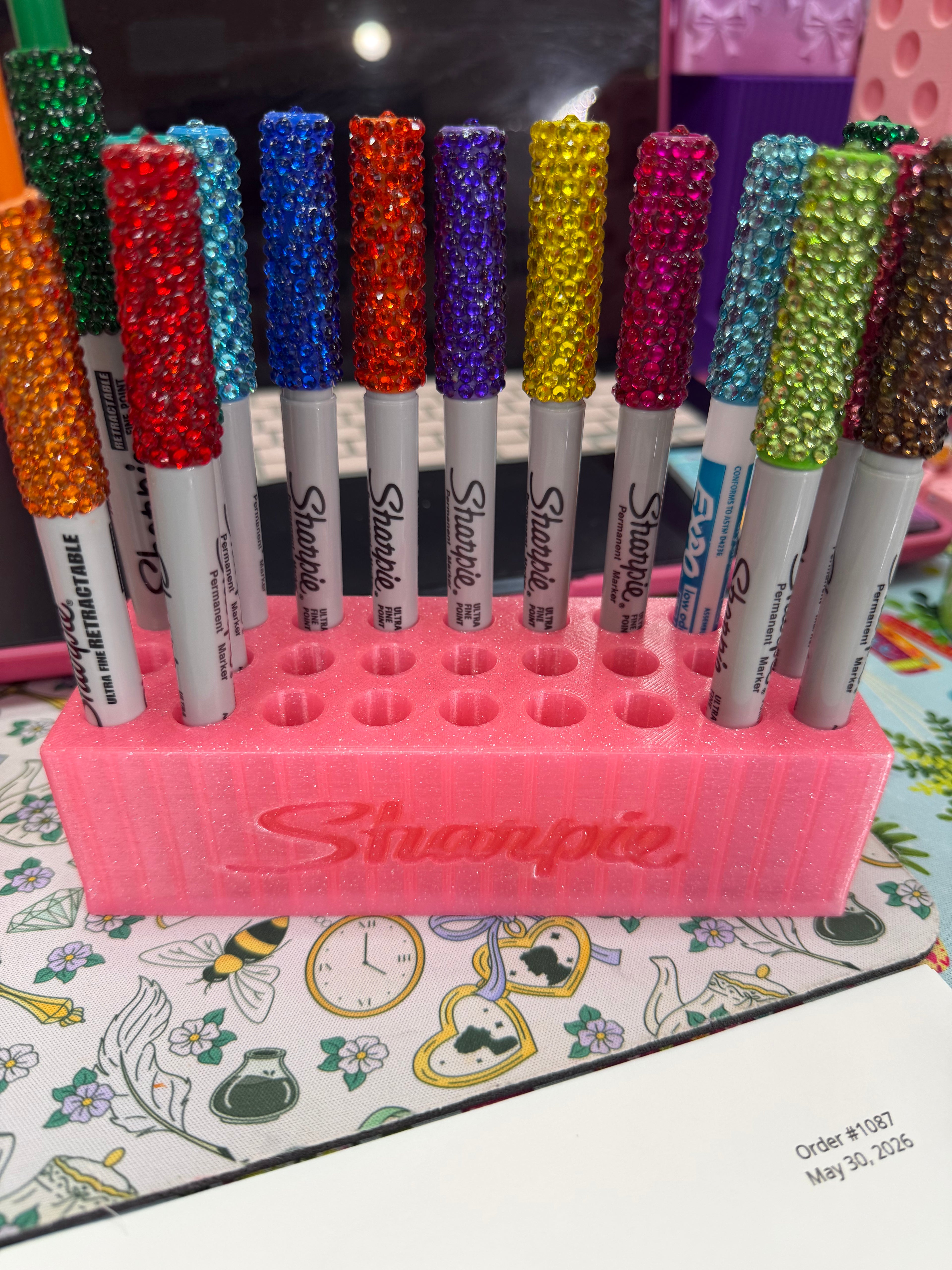 Sharpie holder