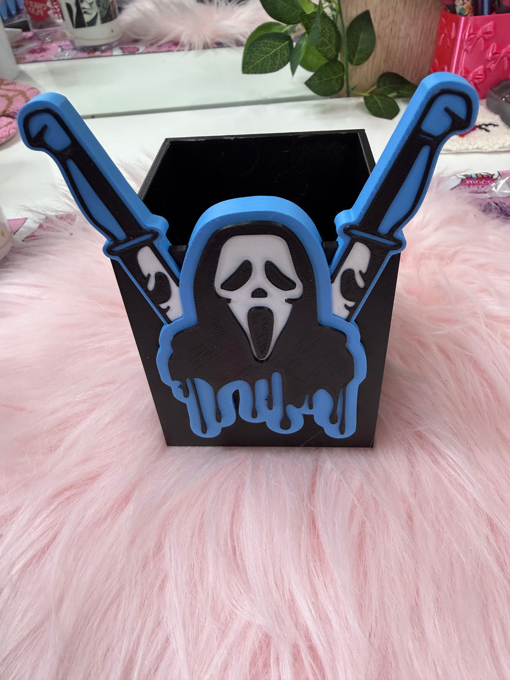Ghost Face pen holder