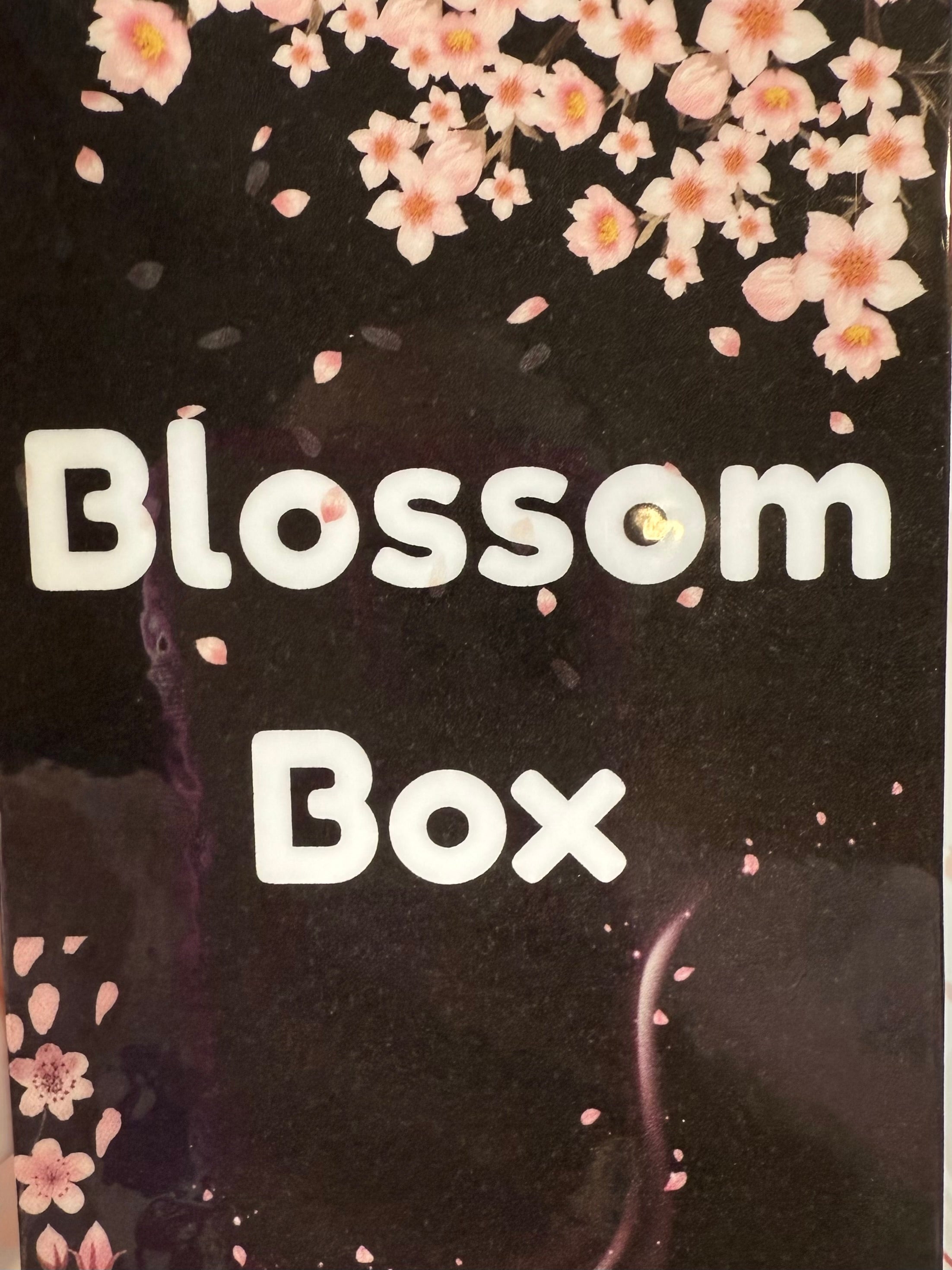 Blossom Box -6 Sections Laminated
