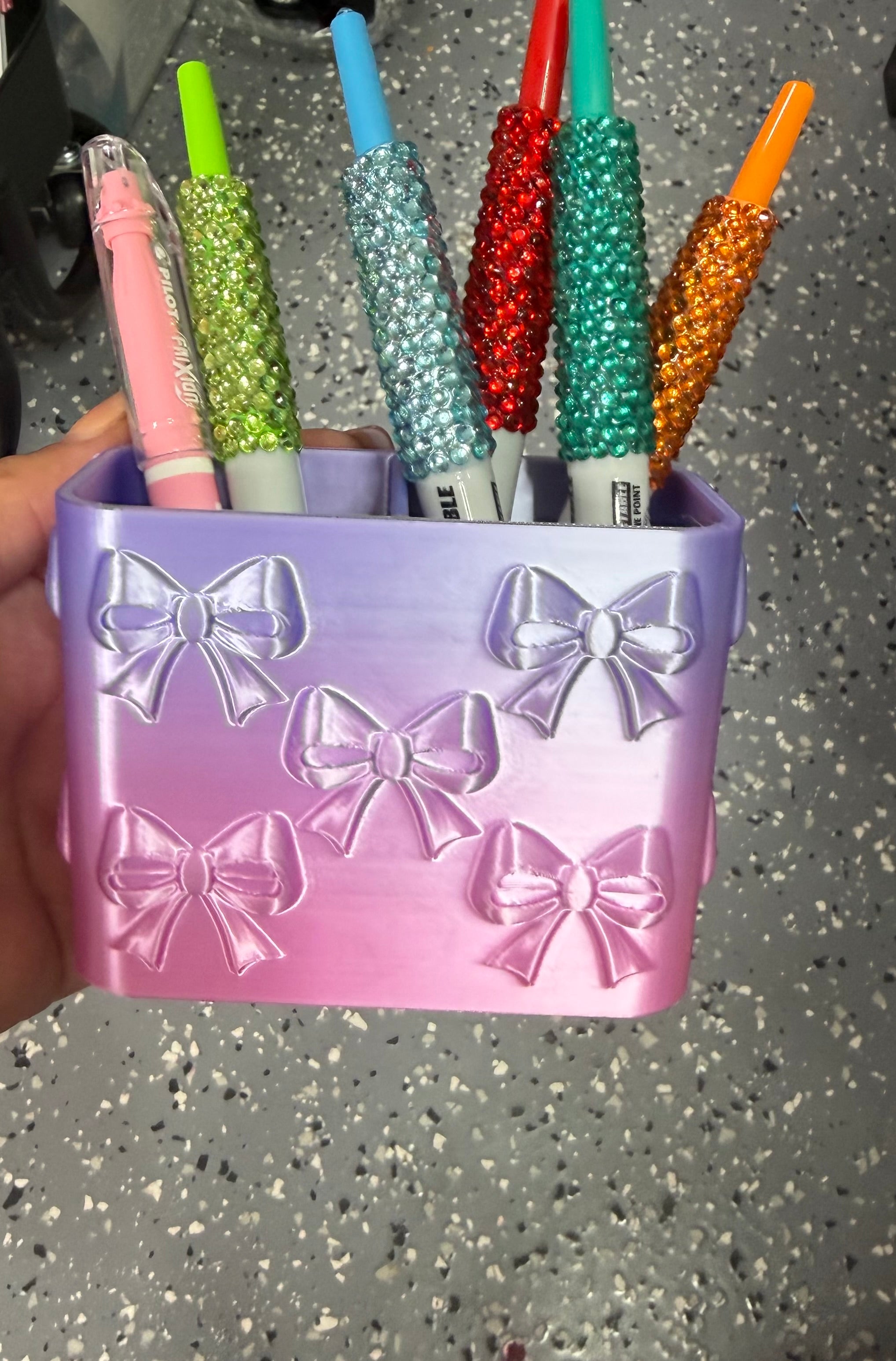 Bow pen holder-Small